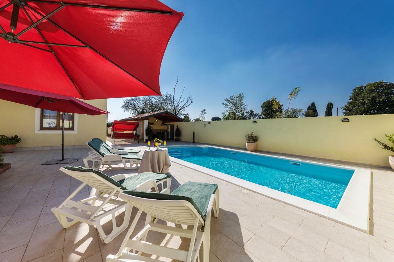 Villa Monique Vodnjan Exterior photo