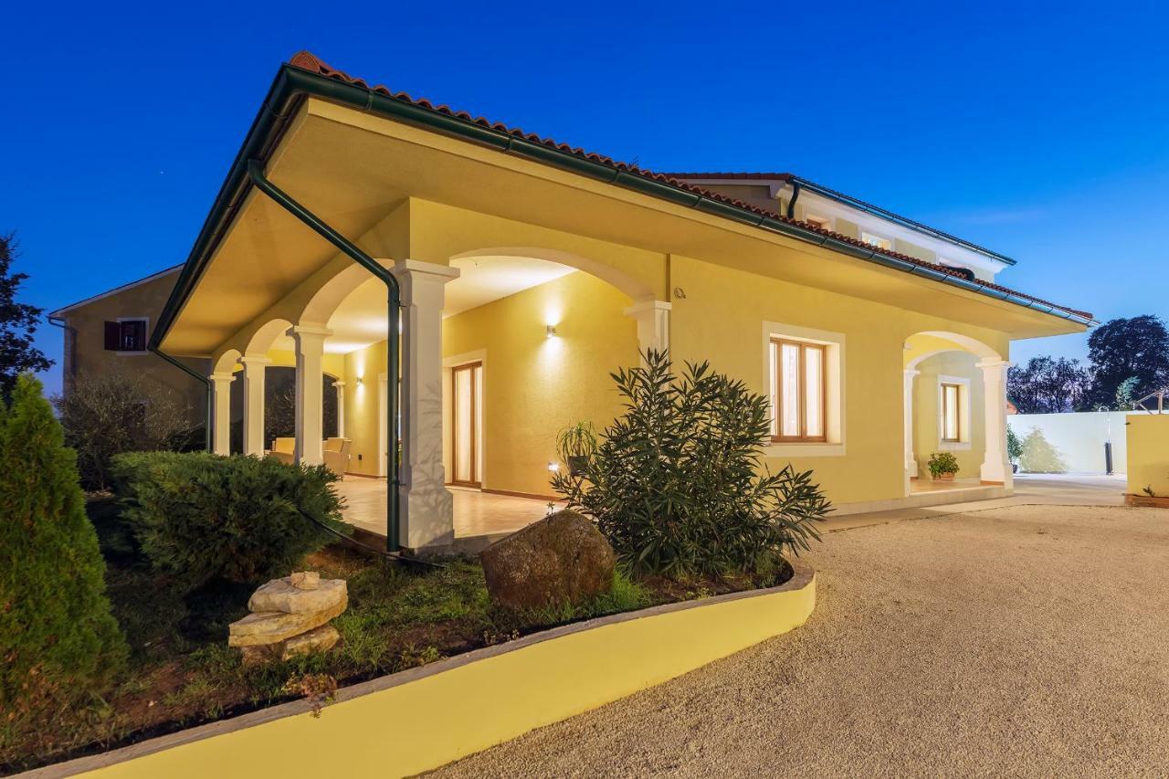 Villa Monique Vodnjan Exterior photo